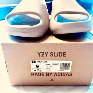 Yeezy Slides, Men’s size 9